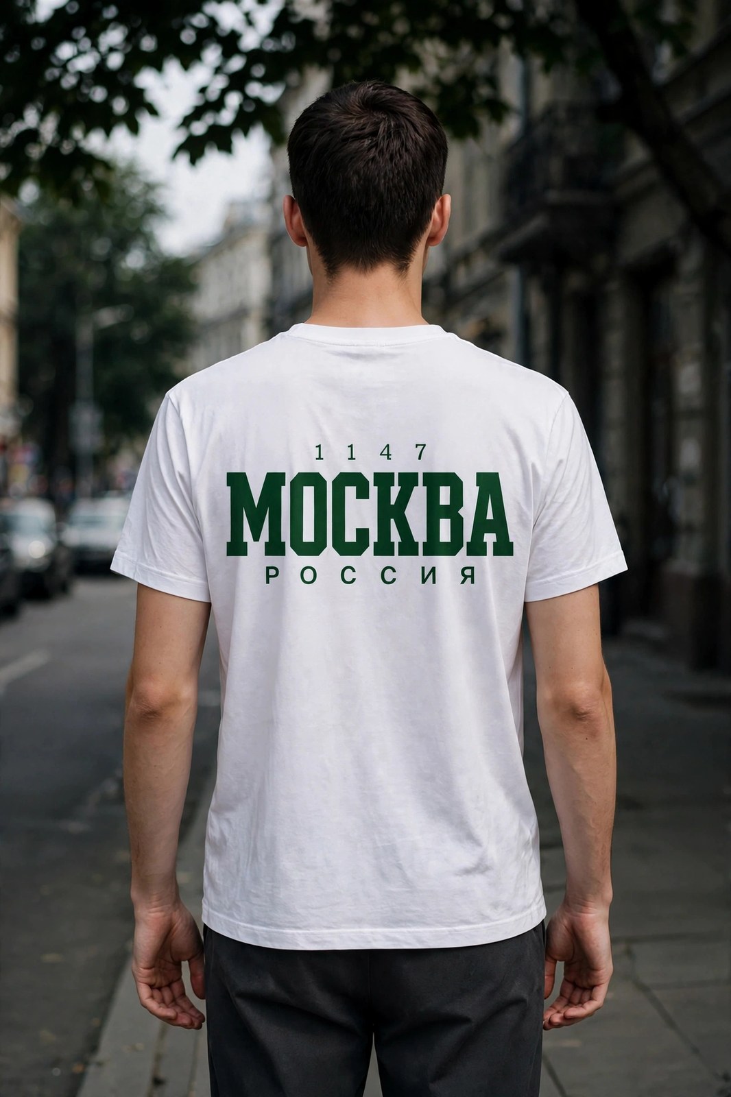 Москва с принтом на спине — футболка MSKOV